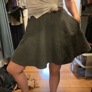 🎉sale! 🎉 Theory dark grey wool skirt sz 8